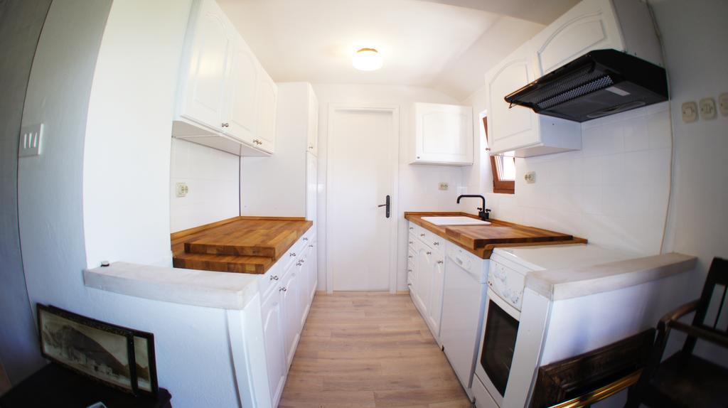Holiday Home Korta 말리 스톤 객실 사진